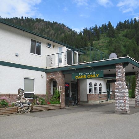 Chase Country Inn Bagian luar foto